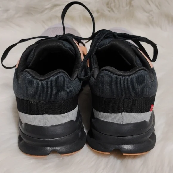 SALE! On Cloud Running Fade Black Peach Sneakers Sz.7 Gently Worn - Picture 5 of 10